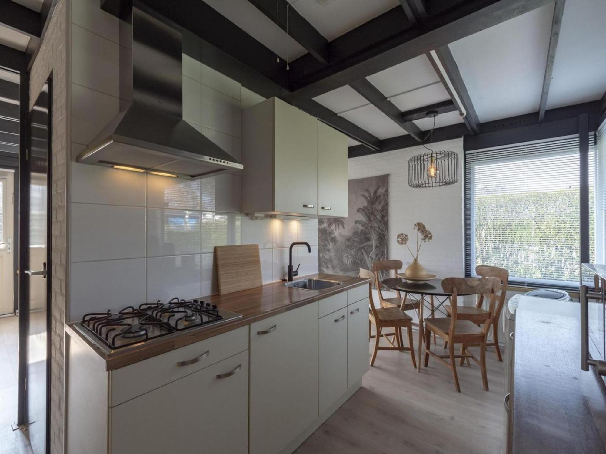 Attractive Bungalow With Modern Furnishings Sint Maartensvlotbrug Exterior foto