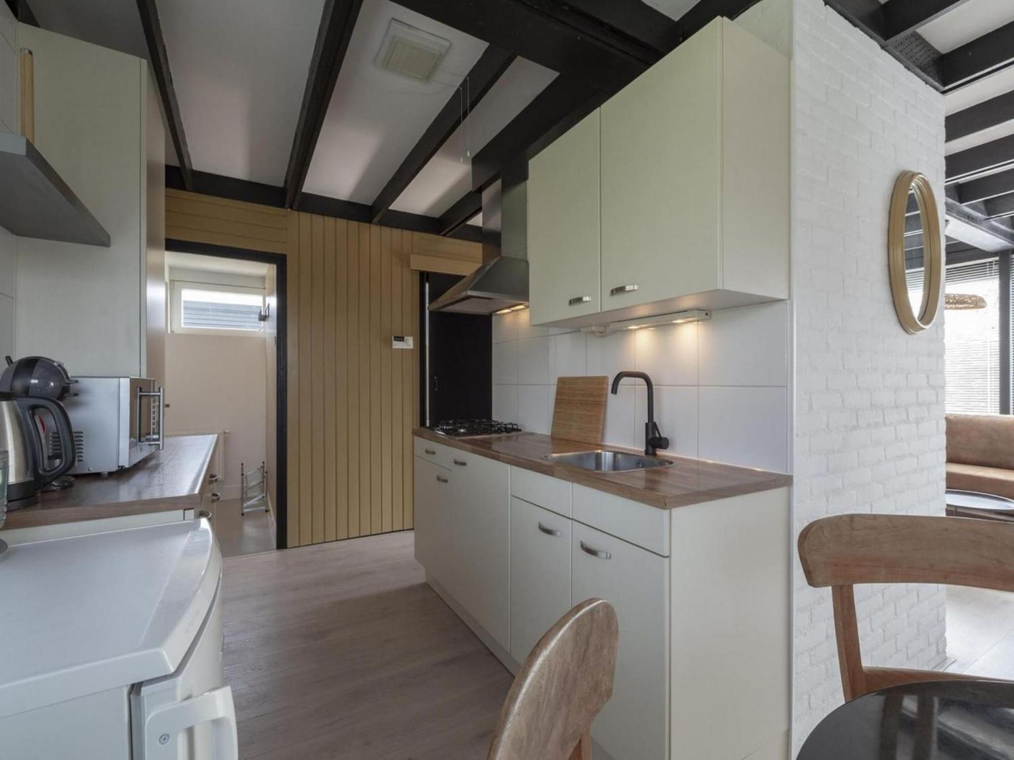 Attractive Bungalow With Modern Furnishings Sint Maartensvlotbrug Exterior foto
